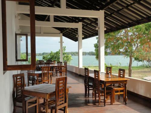 Hotel Naaval