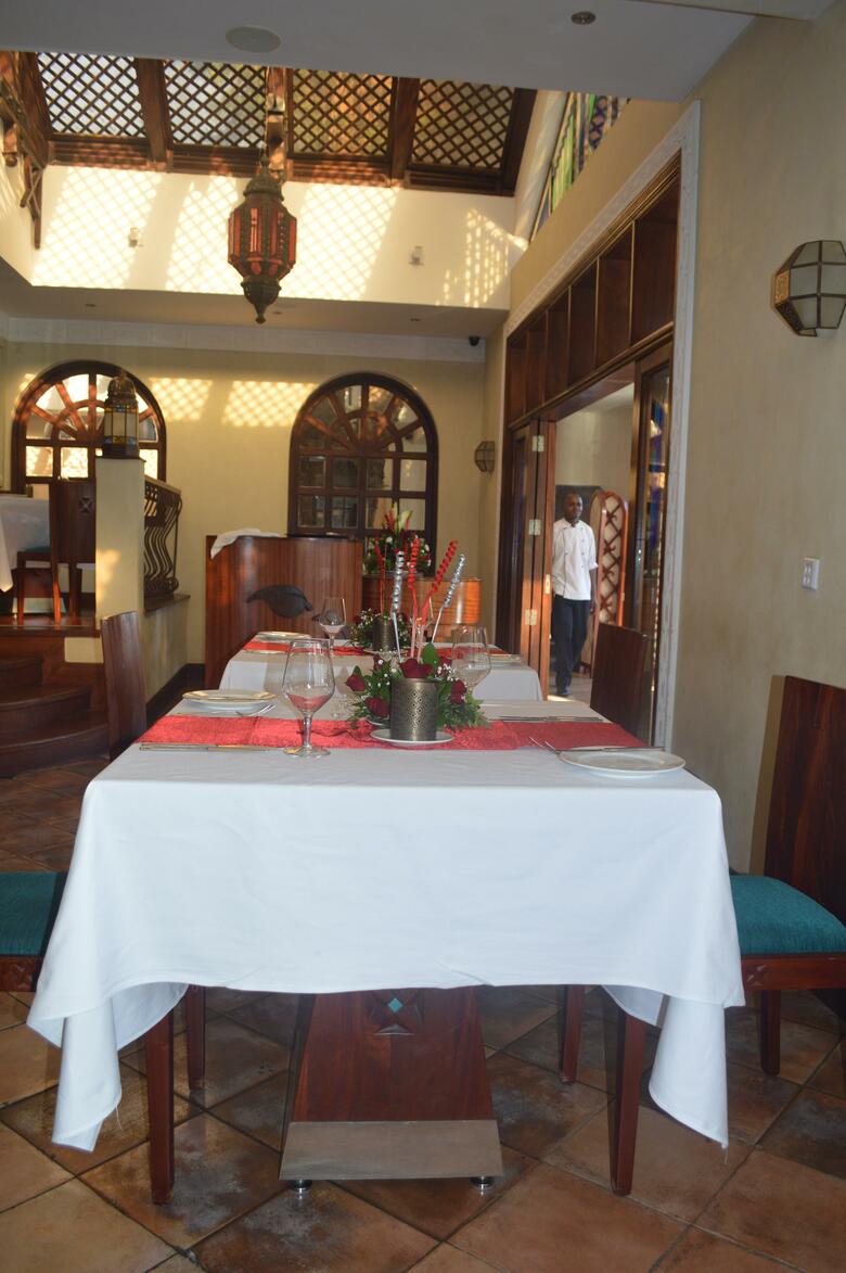 Hotel The Heron Portico