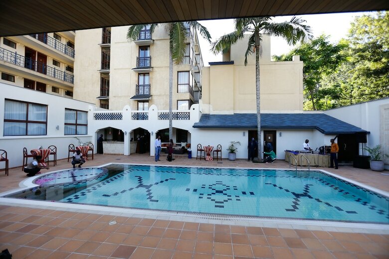 Hotel The Heron Portico