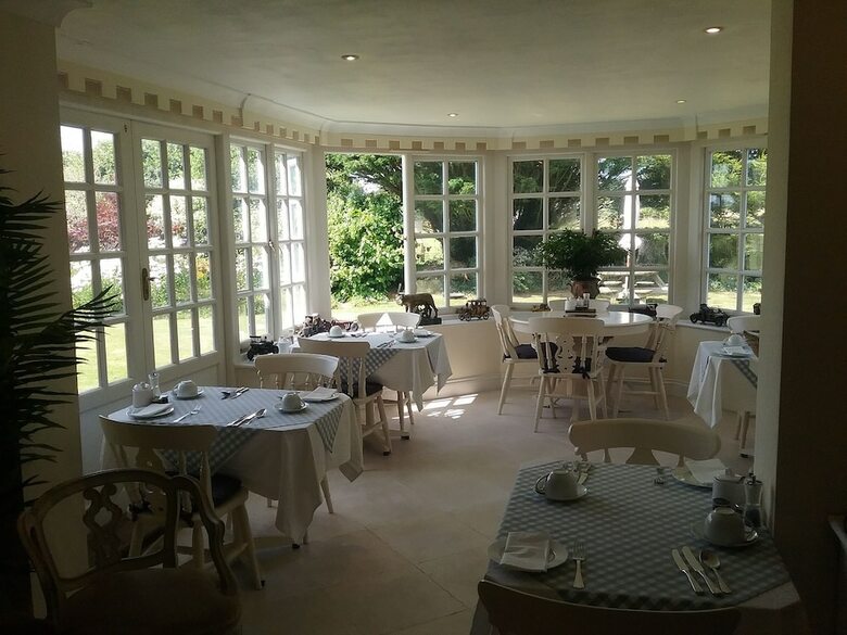 Hostal Landseer House
