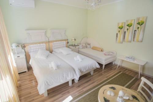 Shabby Chic Apartments