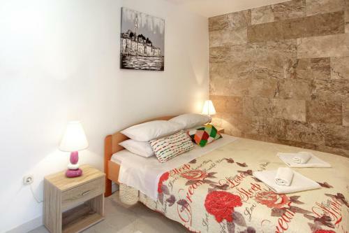 Apartments Nine Slano