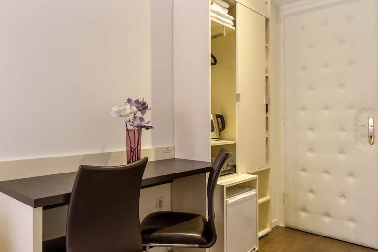 Hostal Apartments Aspalathos