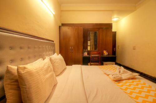 Hotel Krishna Coddle Residency