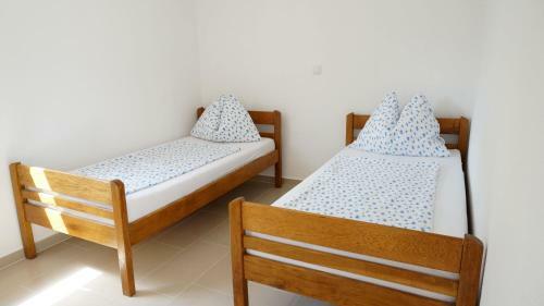 Apartments Zeba