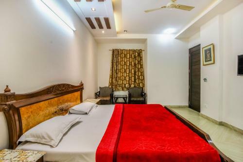 Stay Royal Bed & Breakfast