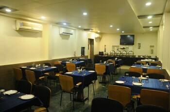Hotel Madhav International