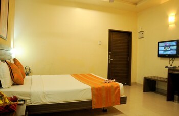 Hotel Madhav International