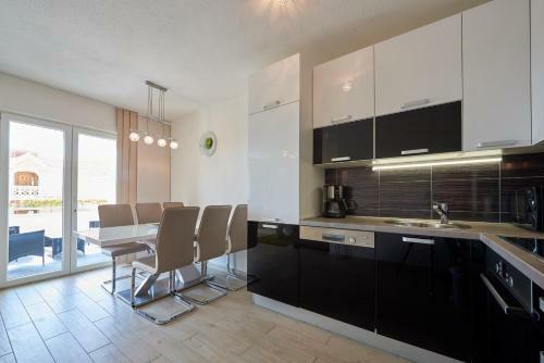 Apartments Vrania