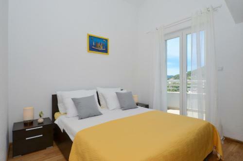 Apartments Vrania