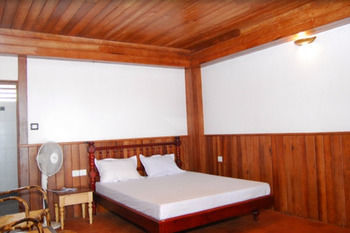 Hotel Bluewater Beach Resort