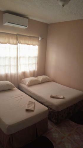 Hostal Philsha's Guest House