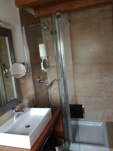 Hotel Bait De Angial