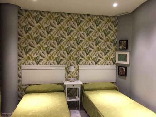 Xenious World Square Hotel