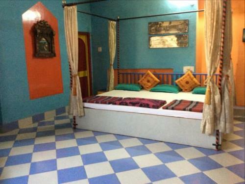 Hostal Govind Hotel