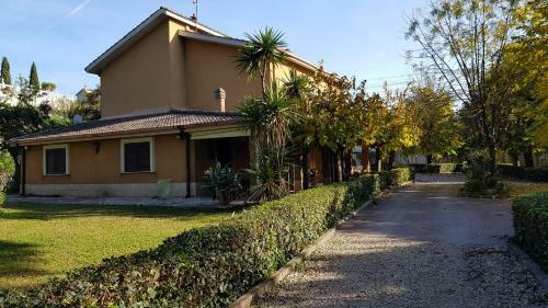 Ambrabed Lunghezza Station