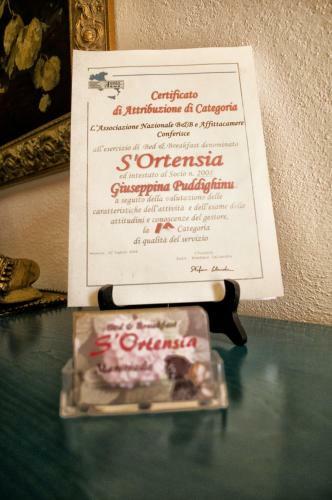 Bed & Breakfast Affittacamere S'ortensia