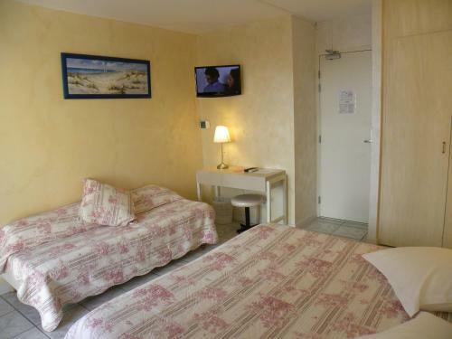 Anglade Hotel