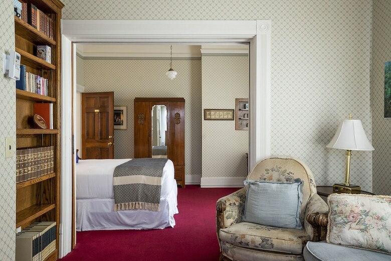 Bed & Breakfast Garden Street Inn