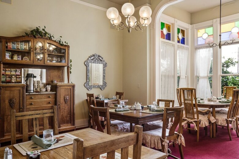 Bed & Breakfast Garden Street Inn
