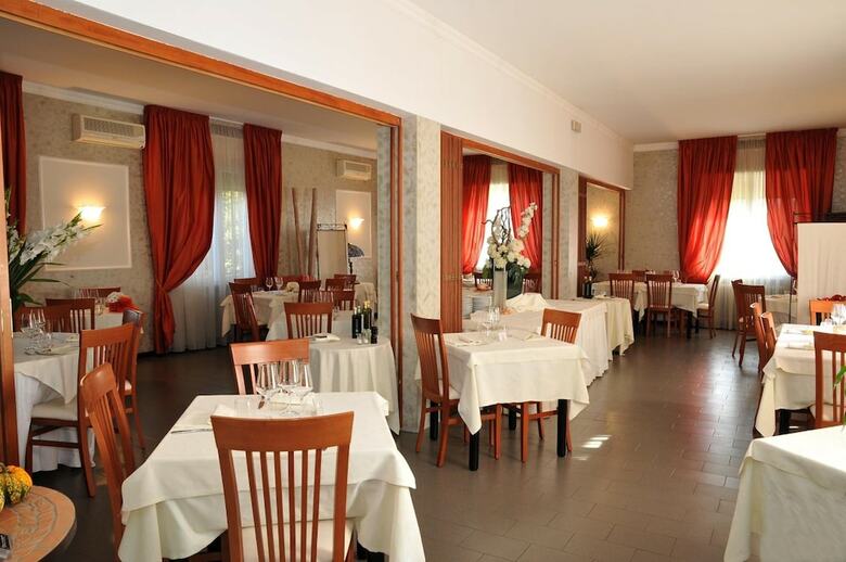 Hotel Mini Palace - Small & Charming