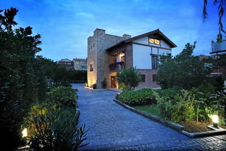 Hostal Torre De Quintana