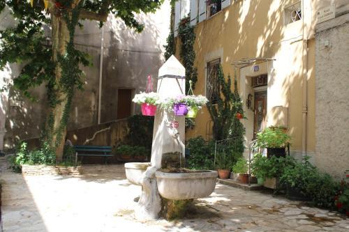 Hotel Le Clos Des Acacias