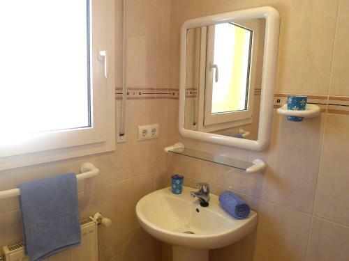 Three-bedroom Villa Empuriabrava Girona 1