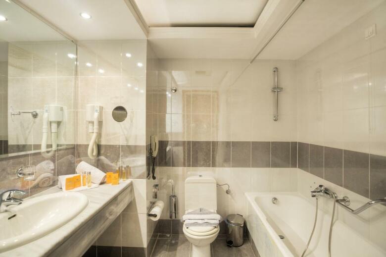 Hotel Kipriotis Village Resort