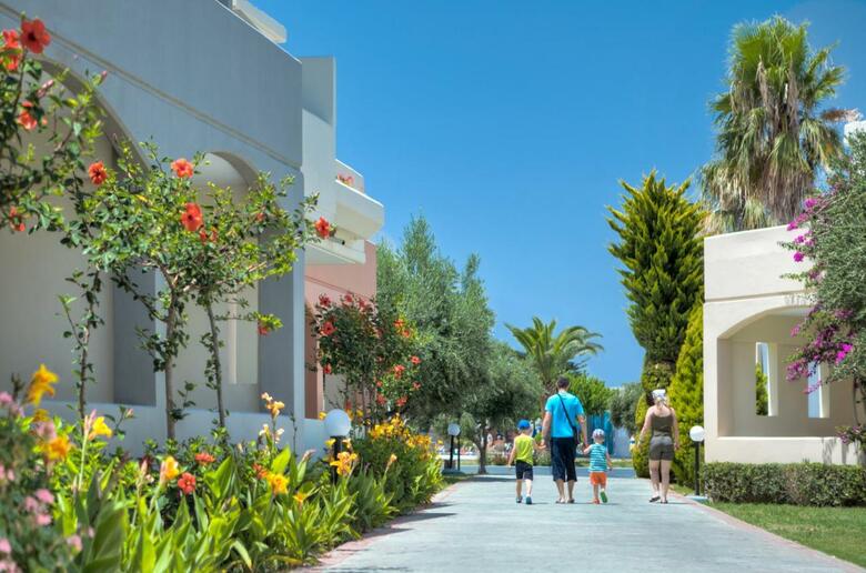 Hotel Kipriotis Village Resort