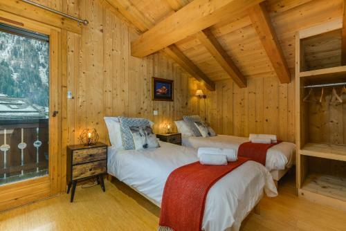 Yeti Lodge Chalets