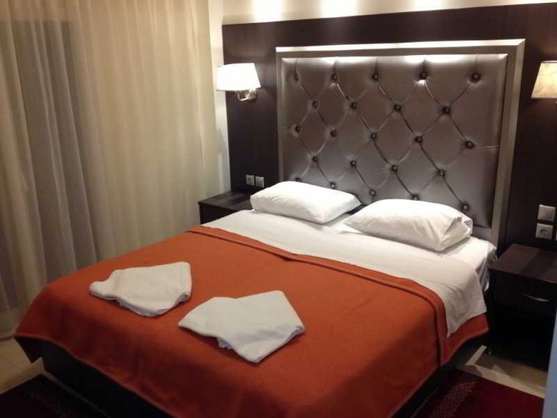 Hotel Avra