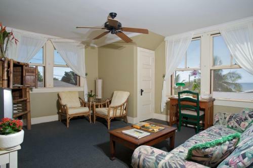 West Kauai Lodging