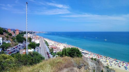 Carmen Seaview And Beach Apartment