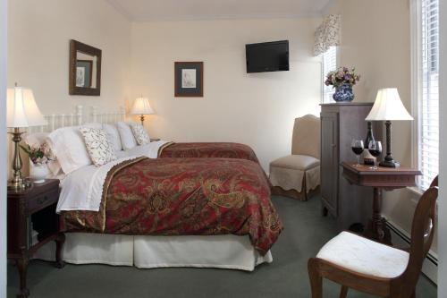 Brewster House Bed & Breakfast