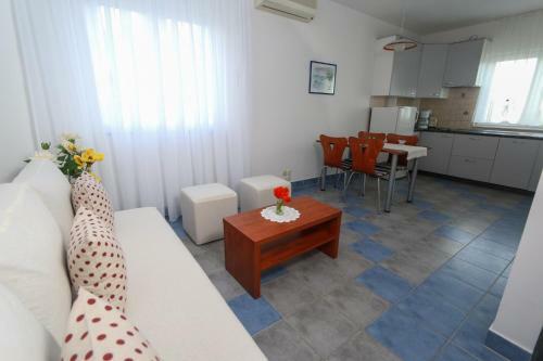 Angelina Apartments