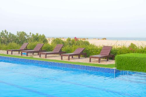 Hotel Alashkhara Beach Resort