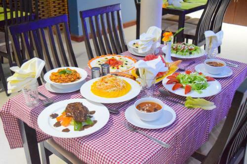 Hotel Alashkhara Beach Resort