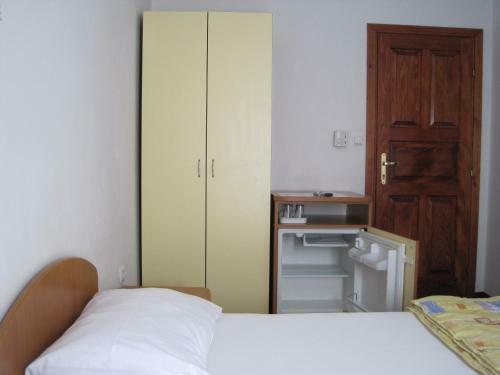 Hostal Villa Obad Guest House