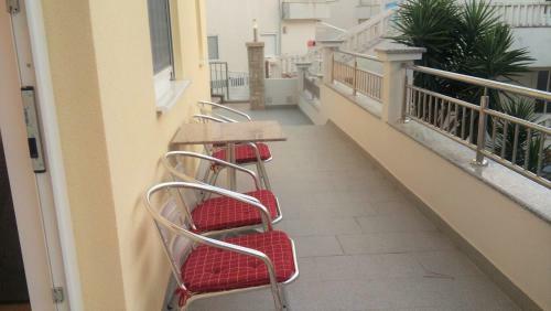 Hostal Villa Obad Guest House