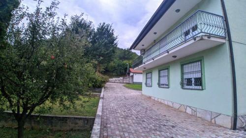 Apartments Rozi?