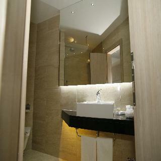 City Hotel