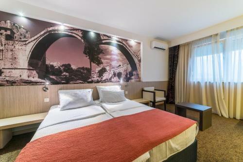 City Hotel
