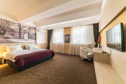 City Hotel