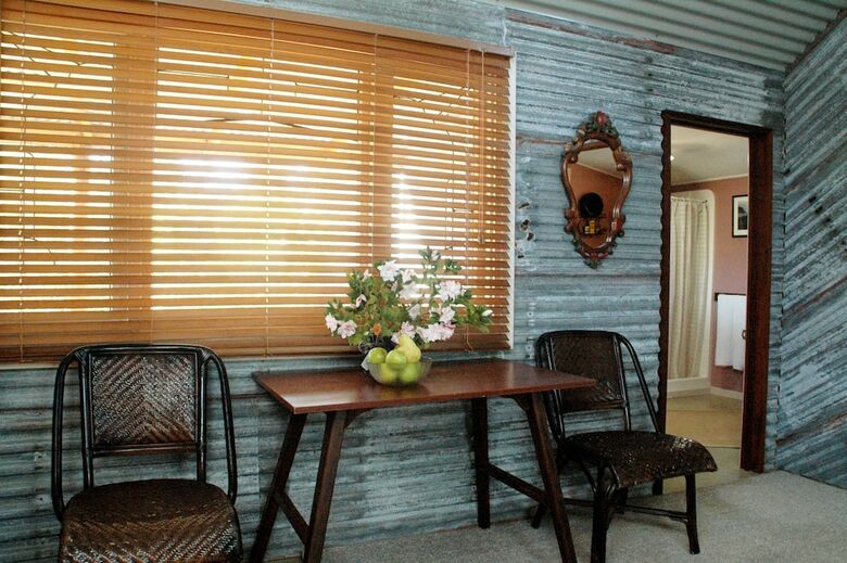Bed & Breakfast Holberry House