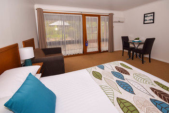 Motel River Country Inn