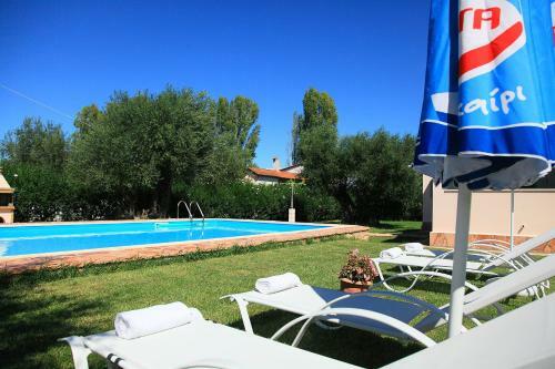 Villa Vari Estate