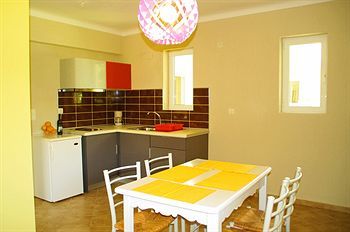 Aparthotel Elea Apartments