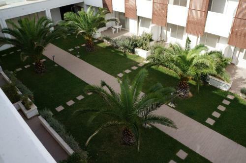 Aparthotel Martur Resort