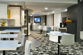 Hotel De Geneve